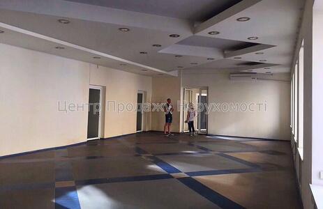 Здам в оренду приміщення біля метро Площа Конституції