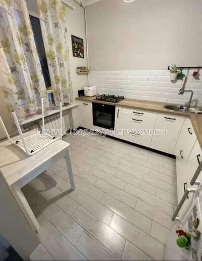 Продам 2к квартиру у центрі міста!