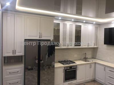 Продам 2 комнатную Новострой