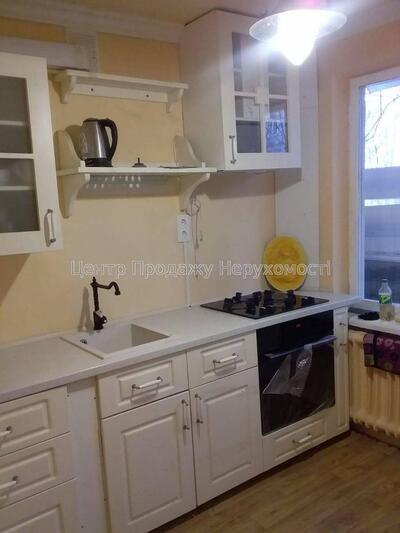 Продам квартиру Харків, Михайла Комарова вул.