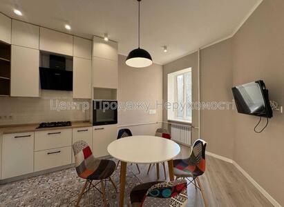 Продам квартиру Харків, Кримська вул.