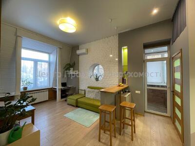 Продам студию Харків, Алчевських вул.