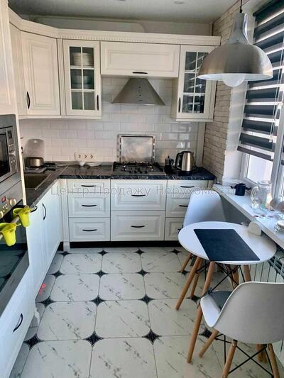 Продається 3-кімнатна квартира в Харкові. Салтівка