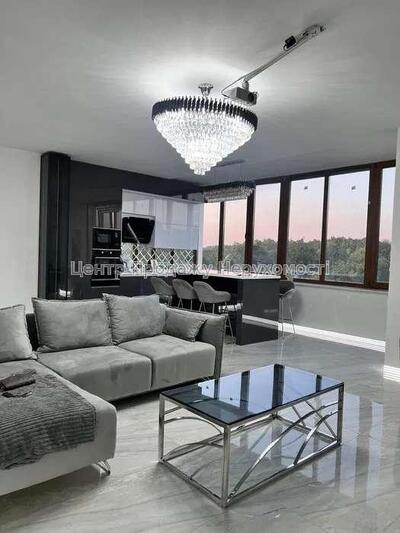 Продам 4 кімнатна квартира ЖК Білий слон