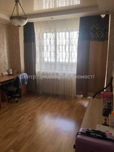 Продам квартиру Харків, Гвардійців Широнінців вул.