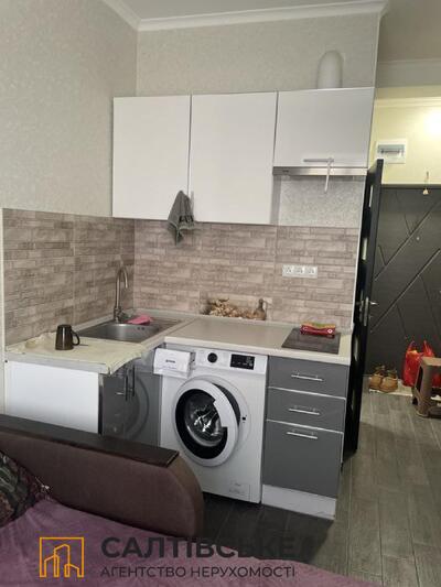 3153-ОВ Продам гостинку 14м2 на Старой Салтовке Михайлика