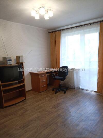 1 кімн. квартира на П.Полі поруч з метро