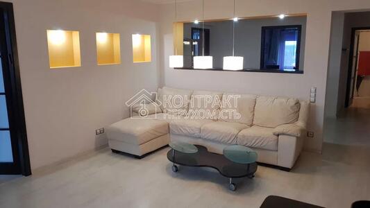 Сдам 4 кімнатну квартиру Клочківська 276