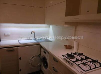 Продам квартиру Харків, Владислава Зубенка вул.