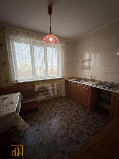 ОМ-3384 Продам 2к квартиру на Салтовке Салтовская 521 м/р