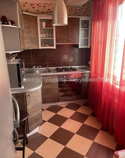 Продам квартиру Харків, Прирічна вул.