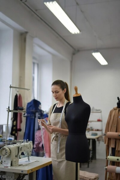 Потрібен конструктор верхнього одягу (куртки), робота в електронному вигляді.