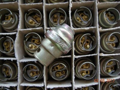 Патрон байонетный В15d-42МН УХЛ2, B15d42MH, В15d-42МН-УХЛ2, B15D42MH, B15d 42V; 2А