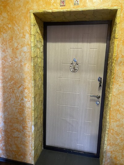 Продається 2-х кімнатна квартира