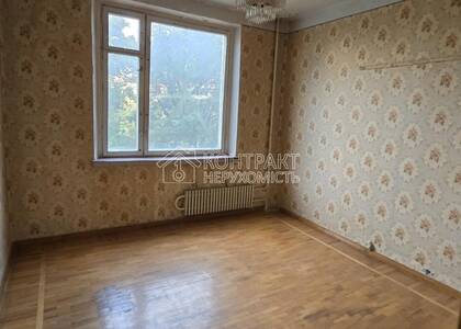 Продаж 2к квартири 46 кв. м  на просп. Тракторобудівників