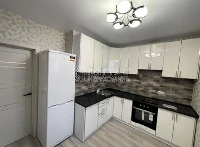Продаж 2К квартира /вул. Козакевича, Піски, Харків