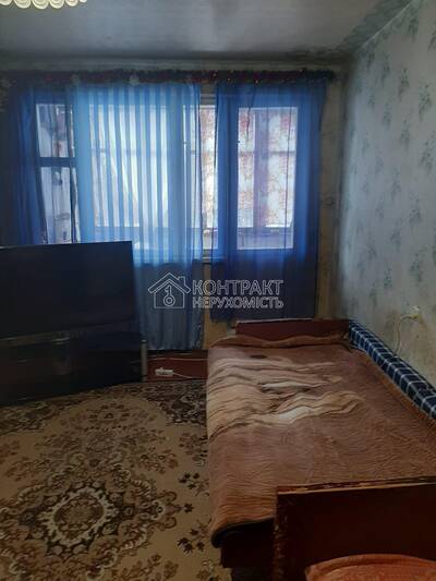 Продається 2 кімнатна квартира Амосова
