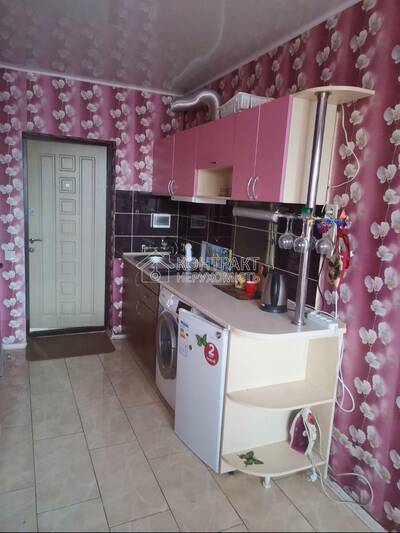 Продаж  гостинки  ЖК Воробйові Гори
