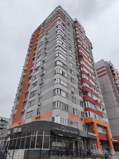 Продам двокiмнатну квартиру  ЖК Черёмушки