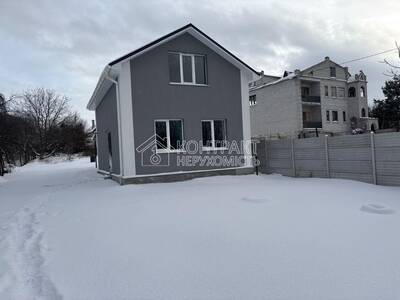 Продаж двоповерхового будинку в селищі Бабаї
