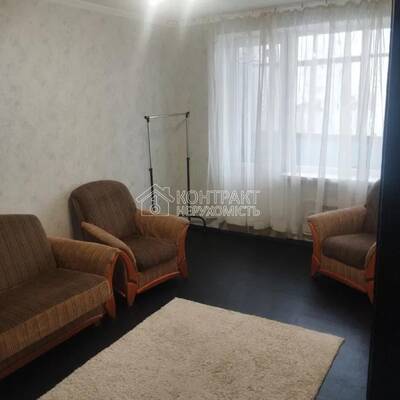 Продається  1-кімнатна квартира по вул.Валентинівській