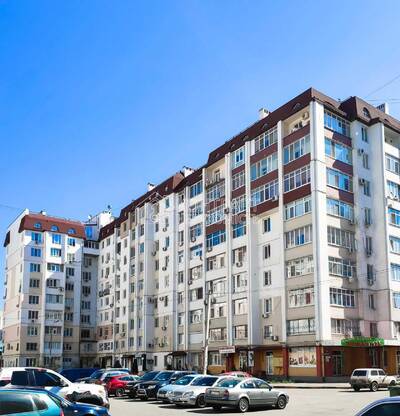 Продаж3-к кв центр метро 2-рівнева Захисників Украіни