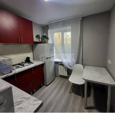 Продам 1 кв 23 Серпня 70 ремонт Павлово Поле