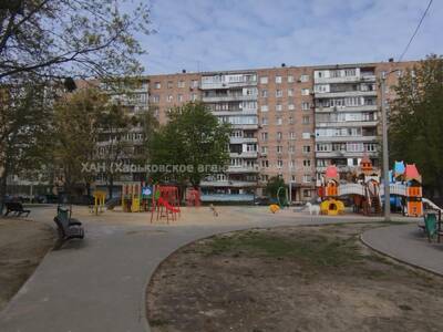 Продам 2 к кв Аэрокосмический д 56, Метро Левада Таврия-В Т26