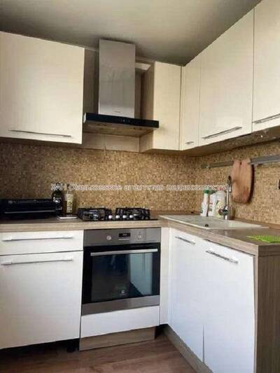 Продам 3к квартиру с ремонтом м.Масельского.