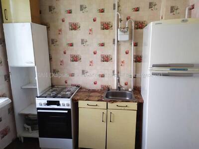 Продам 1к квартиру, район Цирка, м.Левада.