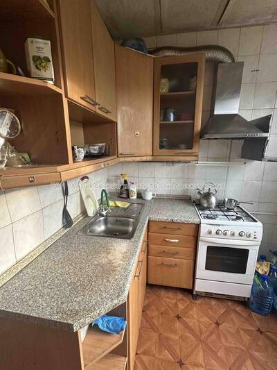 Продам 3 комнатную квартиру Салтовка 522 м-н метро Салтовская М31