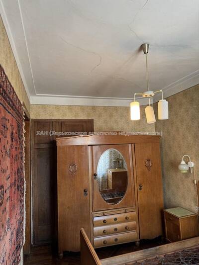 Продам 3 кімнатну в тихому центрі