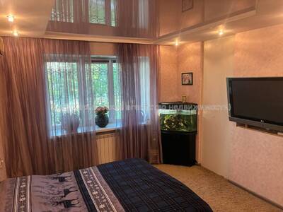 Продам 3 к кв с капремонтом, метро 23 АвгустаМ65