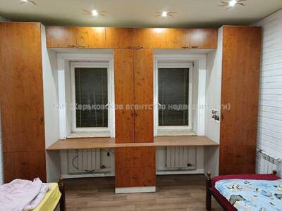 Продам частину будинку . Cортувальна. T25