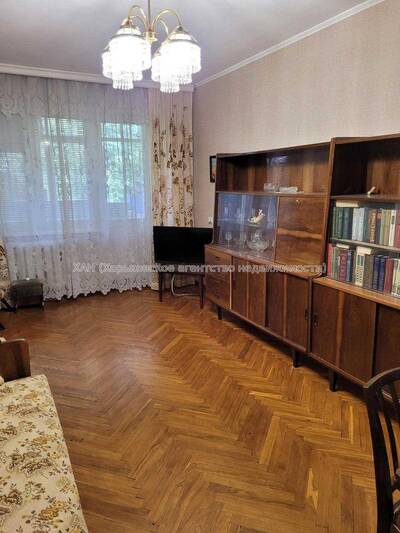 Продам 2 комнатную квартиру метро Дворец Спорта Комунальний рынок