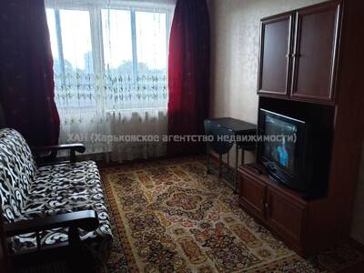 Продам 2 комнаты в 3-х комнатной квартире метро Студенческая