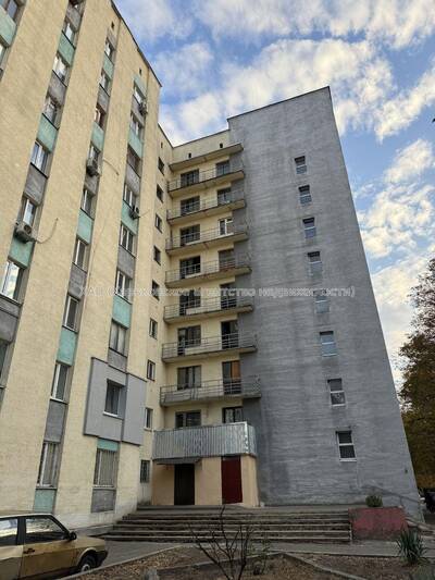 Комнатна в районе м.Малышева