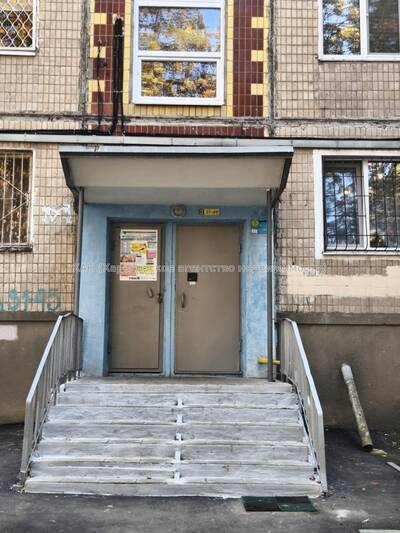 Продам 2 к.квартиру на Салтівці, 607 м/р Т16