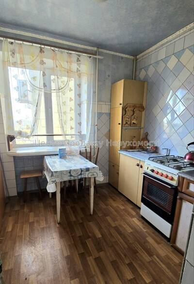 Продам 2к квартиру біля метро 23 Серпня