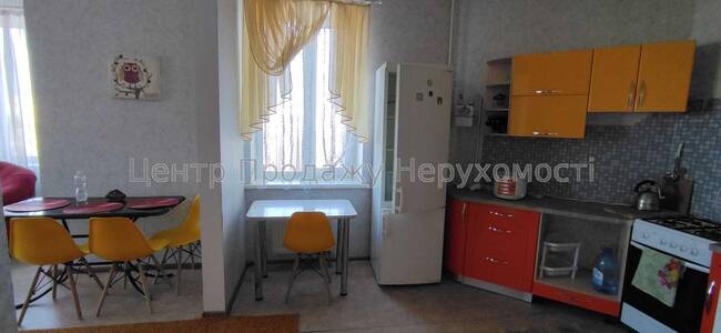 Продам квартиру Харків, Велика Панасівська вул.