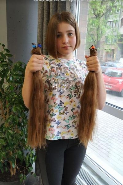 Продать волосы в Житомире дорого.Стрижка в подарок.
