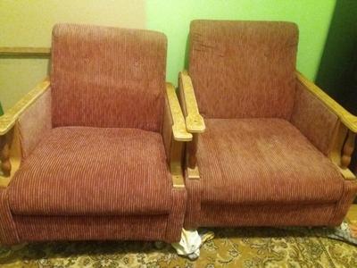 Продаю два крісла б/у колишнього Житомирського  меблевого комбінату