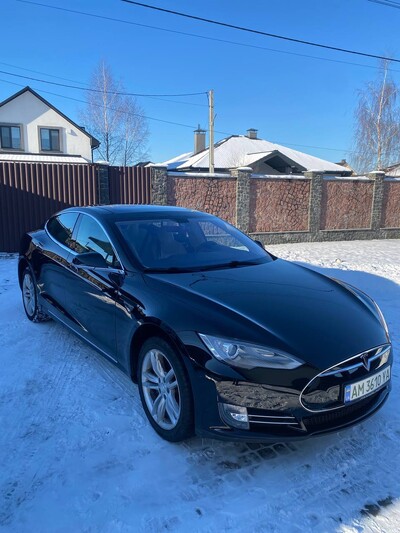 Продам Tesla S Performance P85/P90