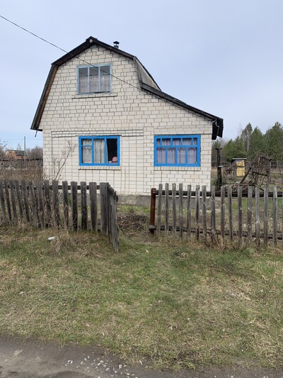 Продам дачу в затишному місці.
