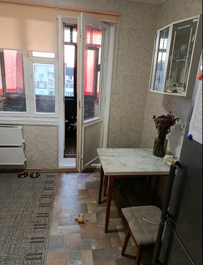 Продам 2х кімнатну квартиру з окремими кімнатами.