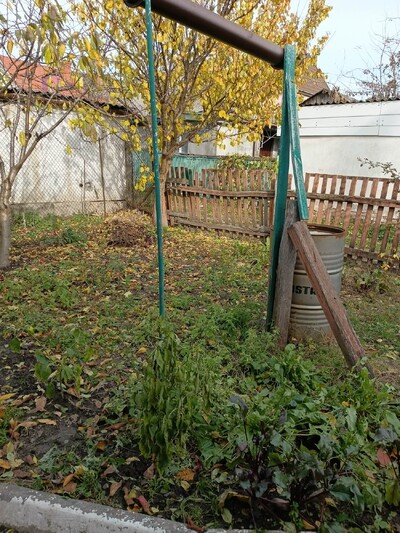 Продам частину будинку, вул. Малікова.