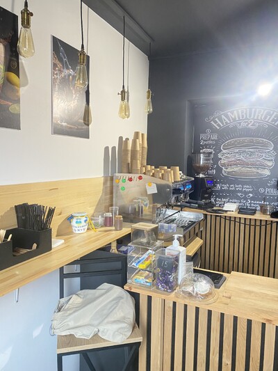 Приміщення під оренду в районі Сенного ринку