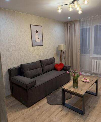 2 кімнатна в центрі