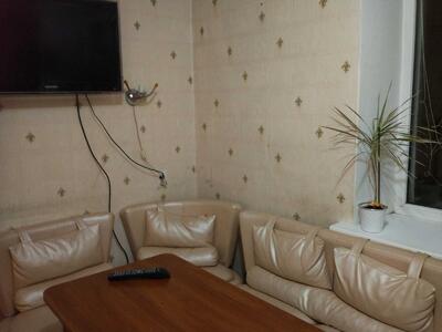 Здам 2-х к кв в центрі  для  2-4 хлопців або  парі на любий термін