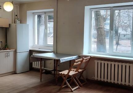 2 кімнатна квартира в цегляному будинку